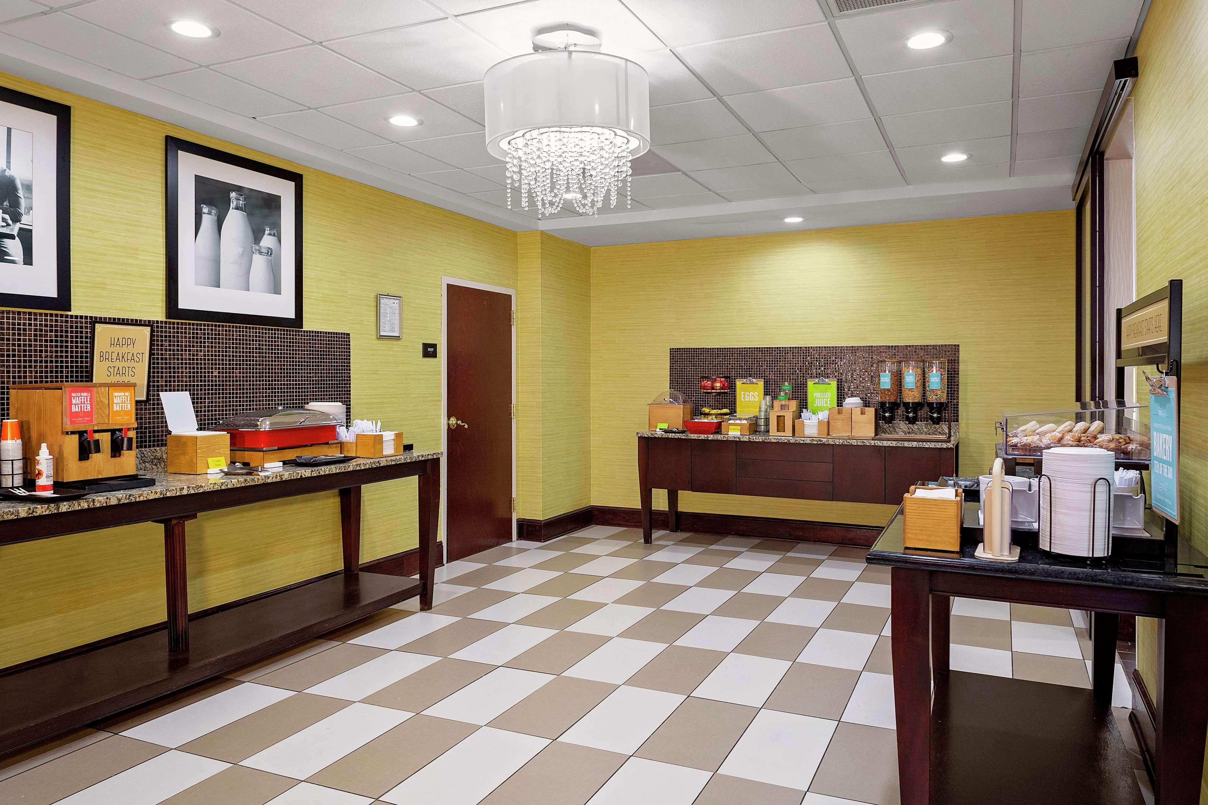 Hampton Inn Atlanta-Fairburn Bagian luar foto
