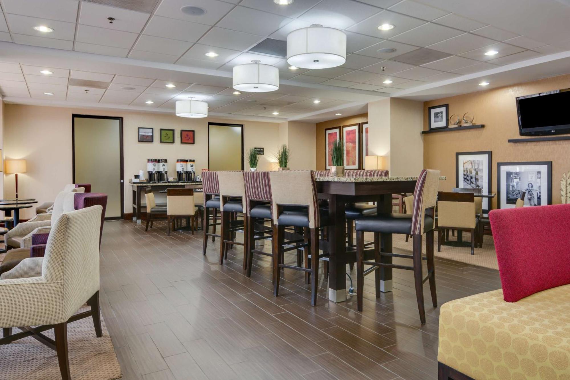 Hampton Inn Atlanta-Fairburn Bagian luar foto