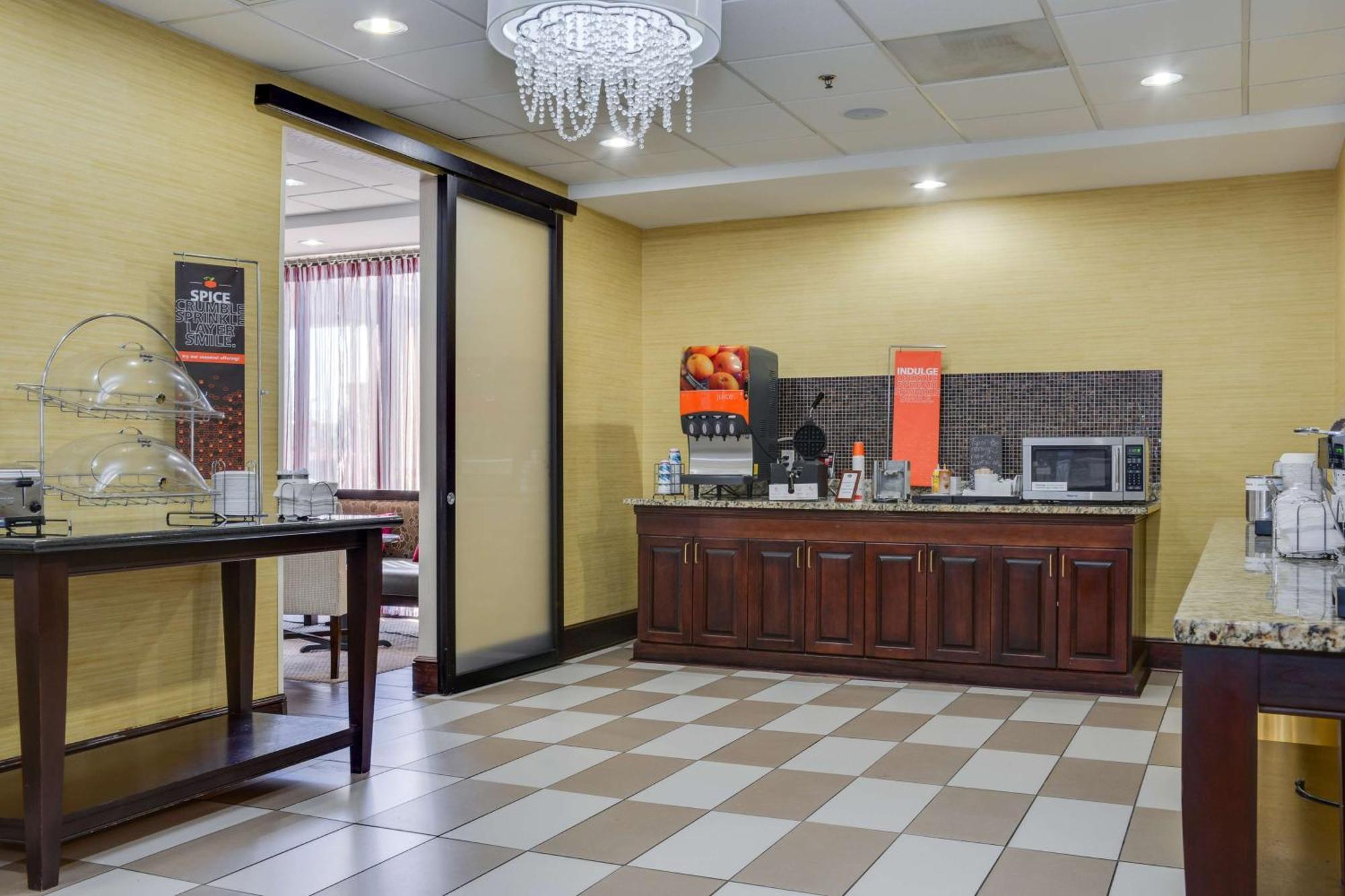 Hampton Inn Atlanta-Fairburn Bagian luar foto